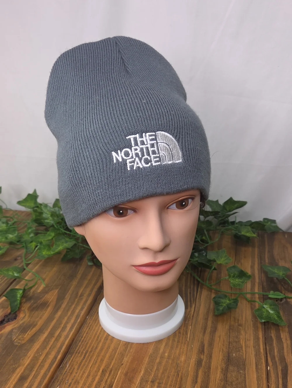 The North Face Gray Ribbed Logo Beanie
